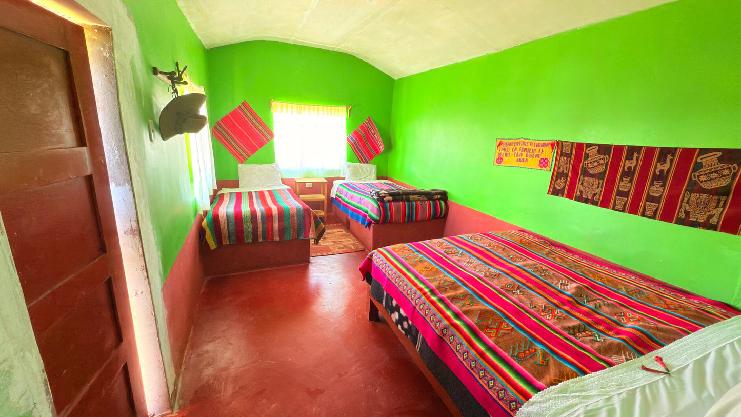 Vivencia Completa: Titicaca - Paquete Básico (2 Días / 1 Noche)